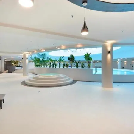 Lejlighed Hanza Tower Studio Deluxe With Pool & Jacuzi & Sauna *